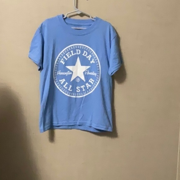 Gildan - Picture 1 of 3